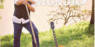 Keeping things Grounded with Mondo Keeping things Grounded with Mondo