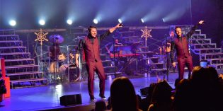 98° Christmas Show Re-View 98° Christmas Show Re-View