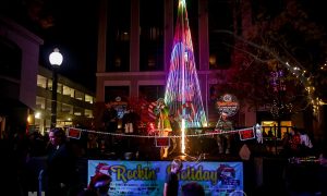 MAMAView: Rockin Holidays
