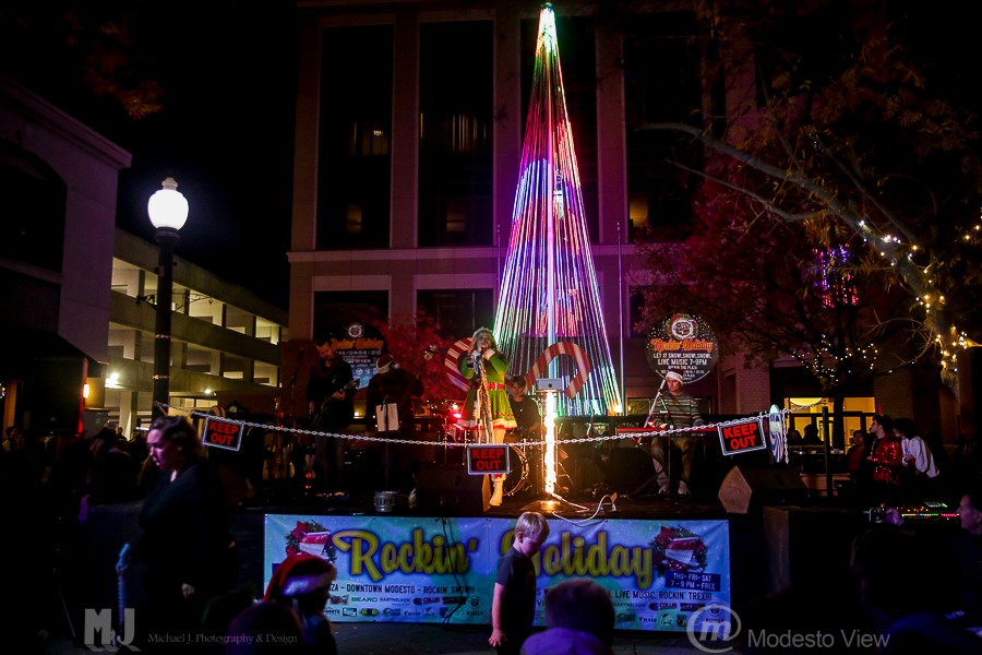 MAMAView: Rockin Holidays : Modestoview